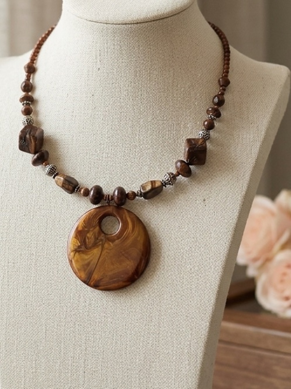 Vintage Beaded Necklace Handmade Hand Crafted Timeless Vintage Artisan Jewelry - Picture 2 of 13